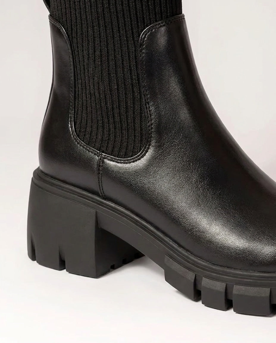 Chunky Knit-Collar Ankle Boots