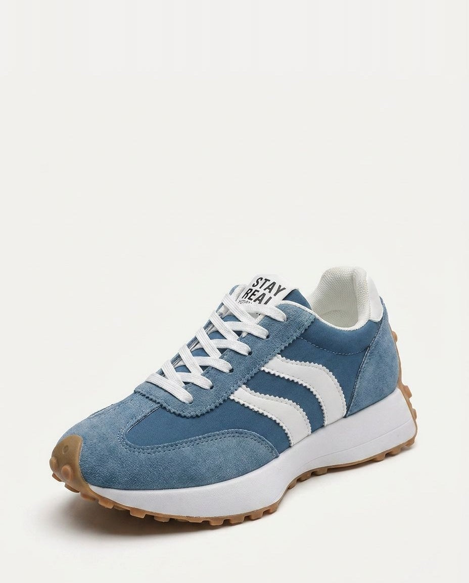 Low-Top Lace-Up Contrast Stripe Trainers