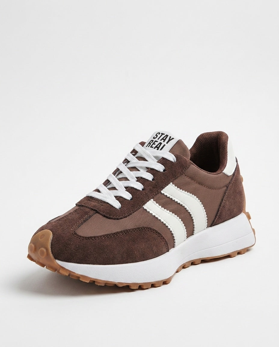 Low-Top Lace-Up Contrast Stripe Trainers