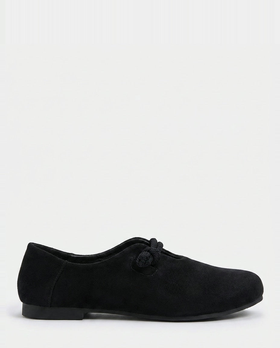 Knotted Lace Round Toe Flats
